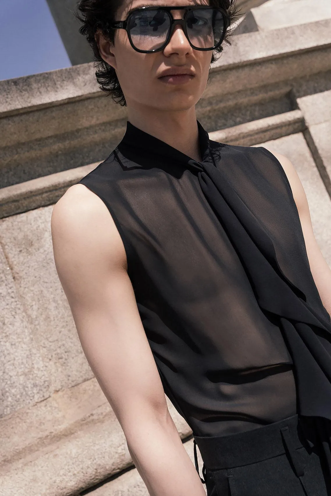 Bohemia Black Sleeveless Chiffon Ruffle Shirt