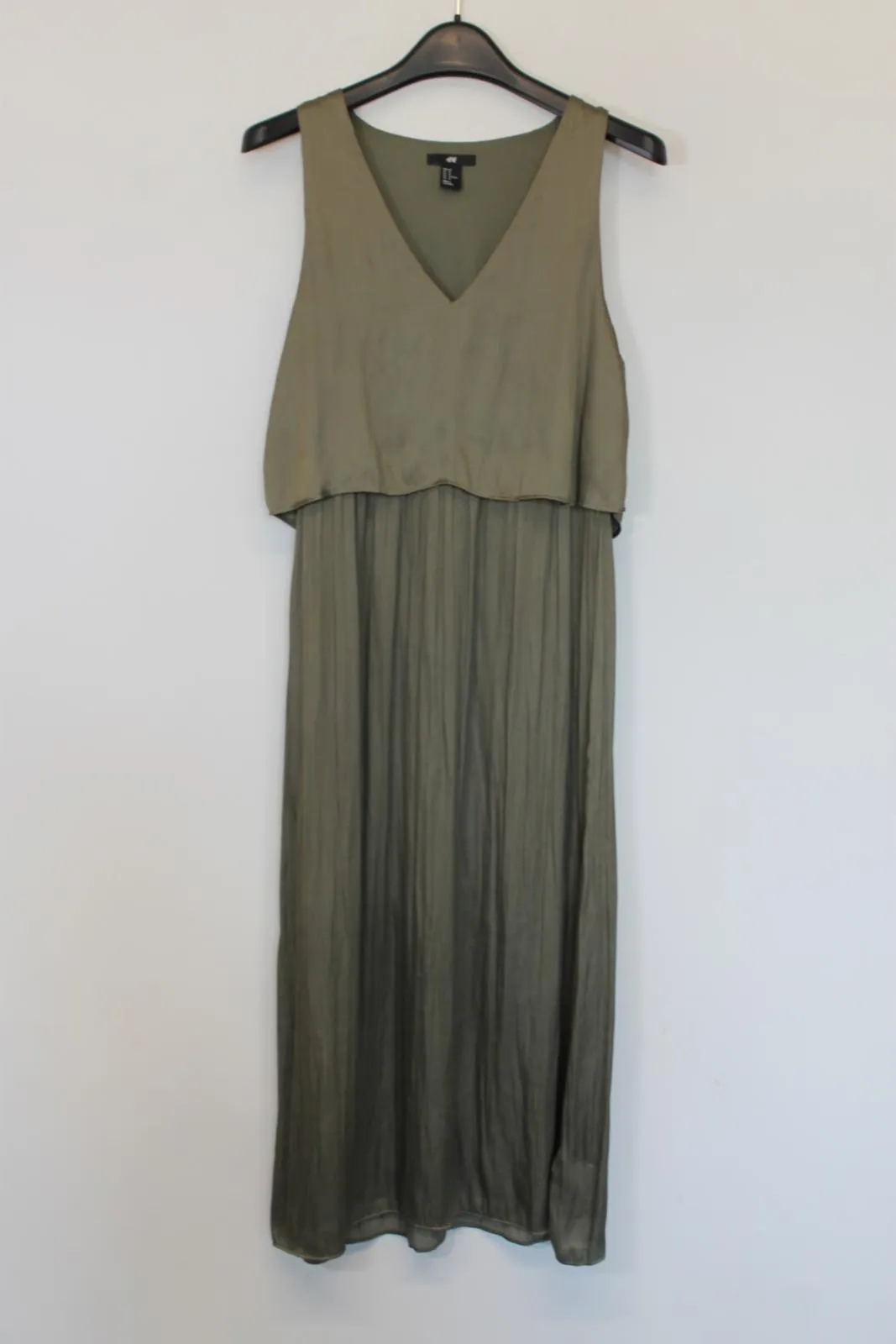 H&M Ladies Dark Green Satin Sleeveless V-Neck Midi Slip Dress EU40 UK12