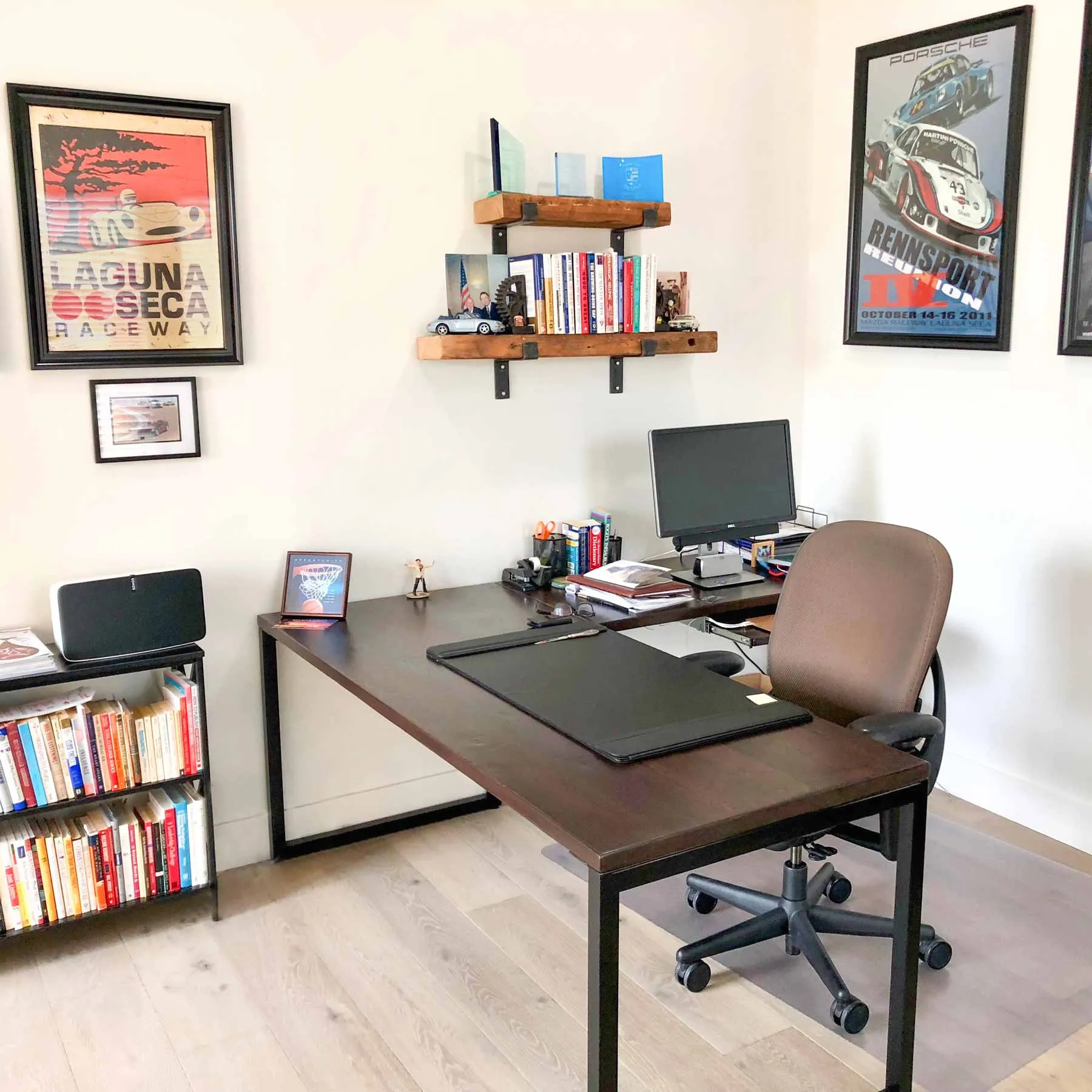 Latitude L Desk