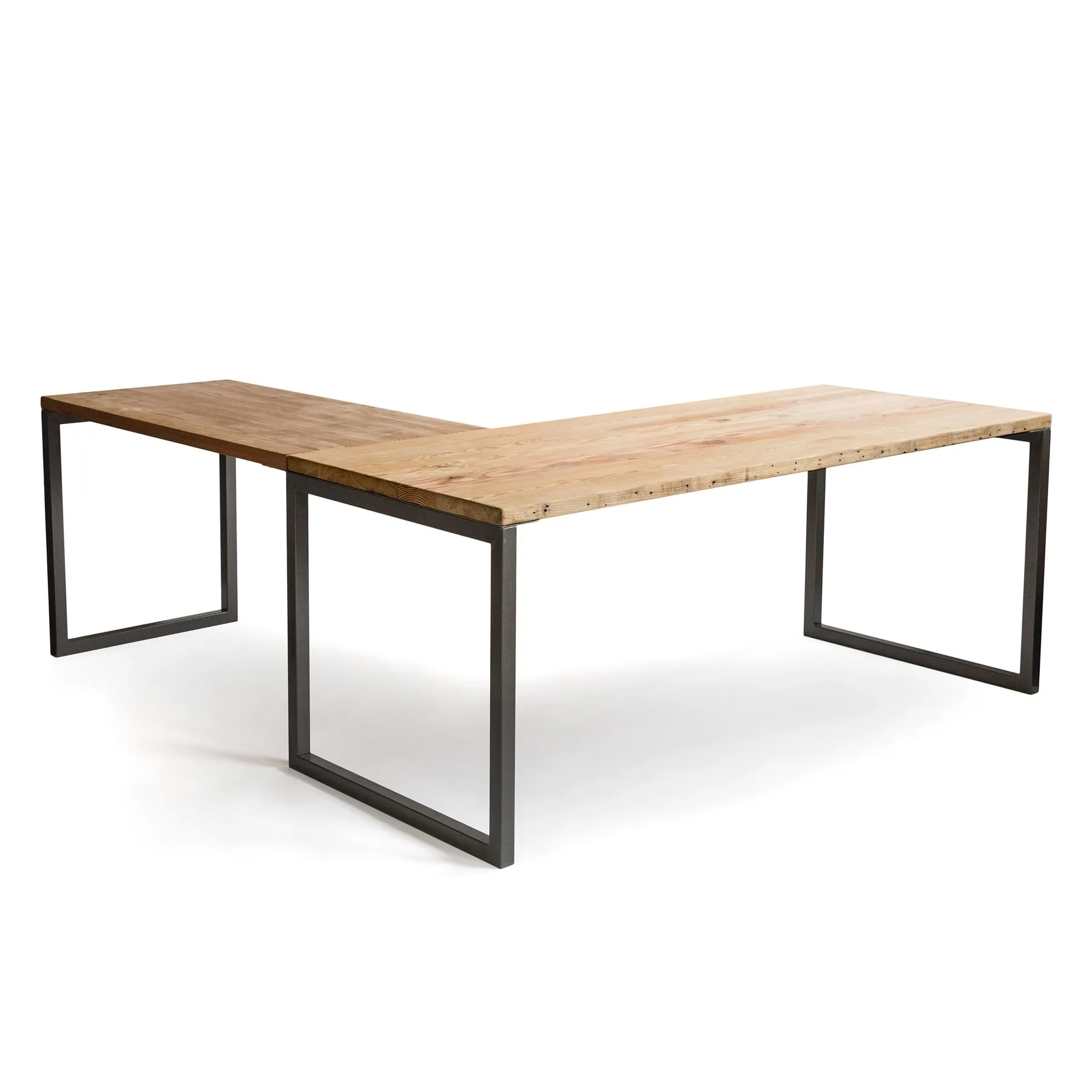 Latitude L Desk