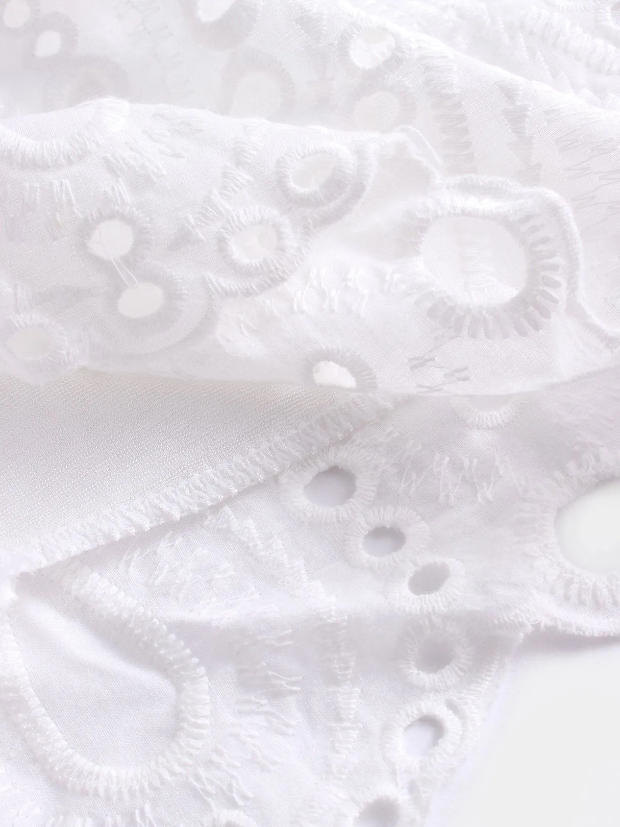 Wholesale Plain Backless Hollow Sleeveless White Crop Top