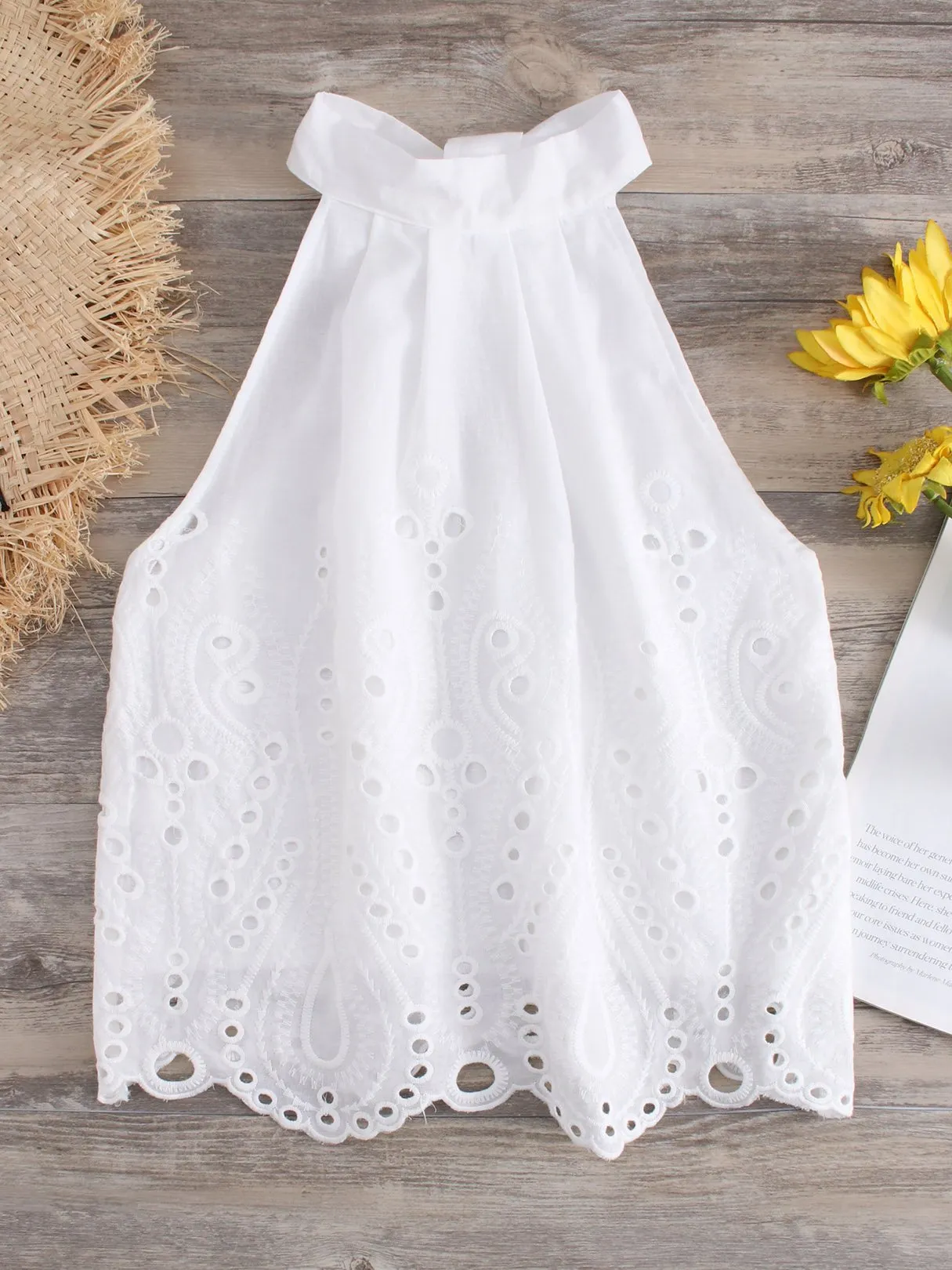 Wholesale Plain Backless Hollow Sleeveless White Crop Top